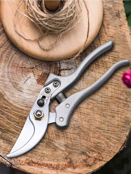Garden Pruning Shears – Sharp, Durable & Ergonomic.