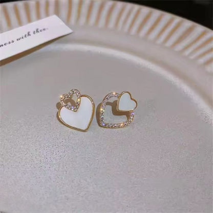 Pjt-987 Beautifull Korean Heart Shape Zircon Earrings For Women – Sparkling Black & White Crystal Studs, Fashion Jewelry Gift For Everyday Wear And Special Occasions.